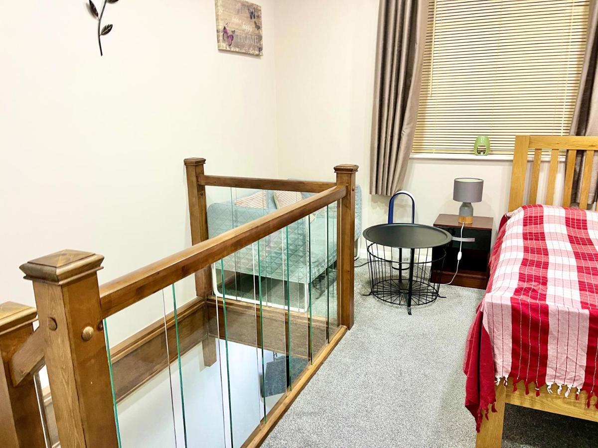 Ar-Rahman, 1 Bed Room And 1 Living Room Apartment 达特福德 外观 照片