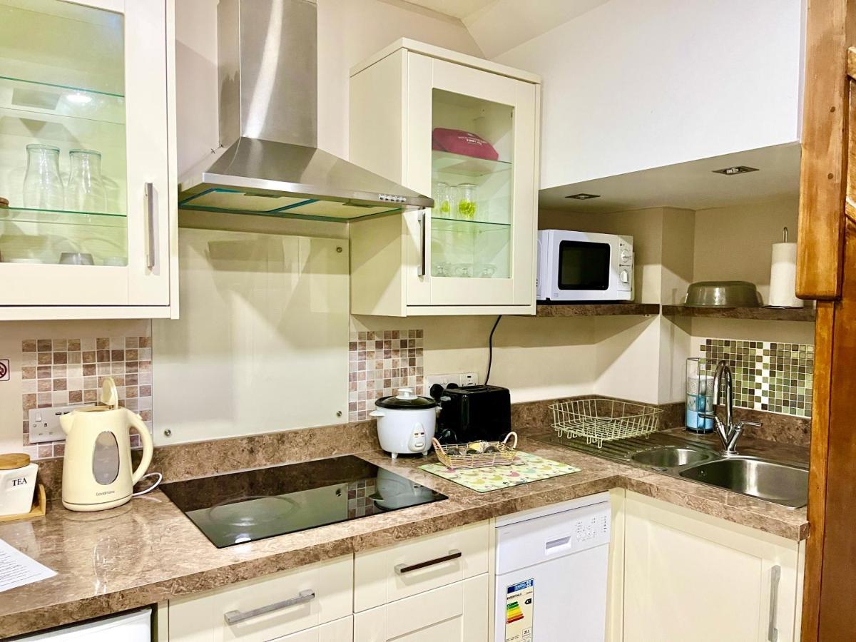 Ar-Rahman, 1 Bed Room And 1 Living Room Apartment 达特福德 外观 照片